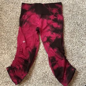 Lululemon 17” Pink & Black Marble Leggings Size 4